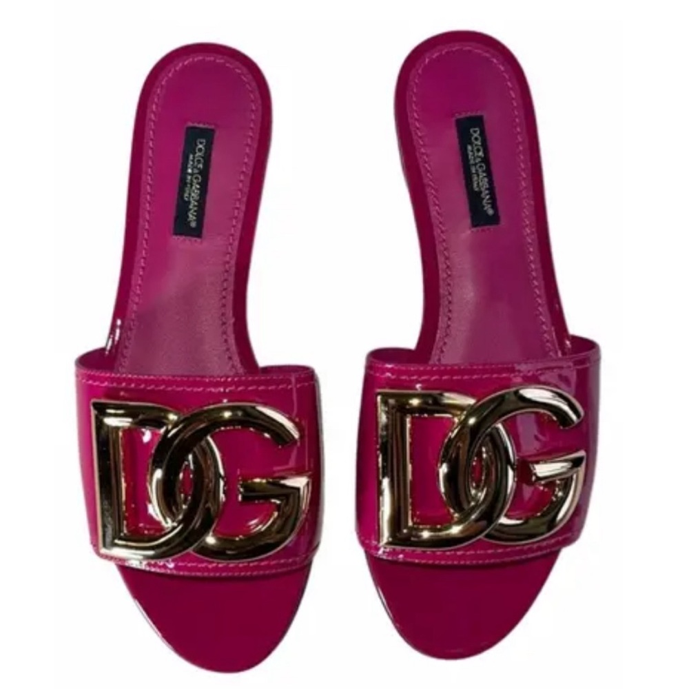 Dolce & Gabbana
Pink Patent leather sandal